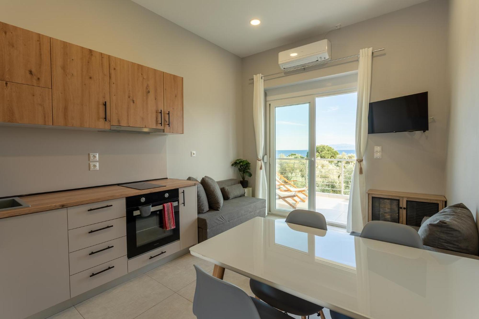 Blue Waves Luxury Suites By The Sea Plomari Exteriör bild